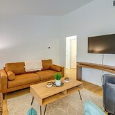 1/2 Mi to UT Austin Campus: Well-equipped Duplex!