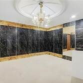 Hotel Vishwanath Palace