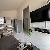 Charming 2 Bedroom Home in Phoenix Park Village