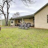 Pool & Large Covered Patio! Decatur Family Getaway
