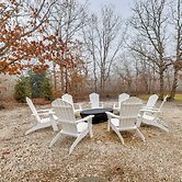 Easy Coast Access! Elevated Marthas Vineyard Stay