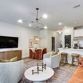 Walk to Biloxi Beach Fun! Chic & Updated Townhome