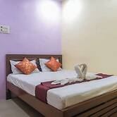 Amrapali Hotel