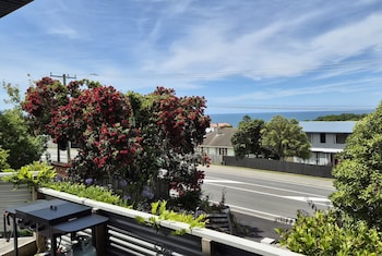 Centrally located Hilltop Apartment