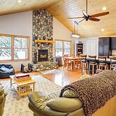 Ski, Hike & Ride On-site: 80-acre Retreat in Boon