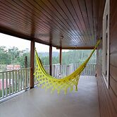 Chal Luz do Sol Pet Friendly c Vista e Garagem