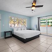 Oceanfront Inn Room #1 - Partial Ocean View, King Bed