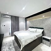 Mavis Suites