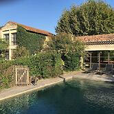 Villa Vilo Your Paradise in the Heart of Alpilles