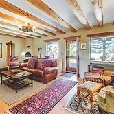 14 Mi to Taos Ski Valley: Mtn-view Gem w/ Patio!