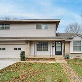 Family + Pet Friendly! Garland Home w/ Fenced Yard