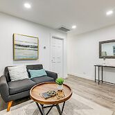 Extended Stay in LA! Cozy Home 3 Mi to Downtown