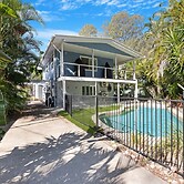 The Palms - Beach Retreat With Pool, Garden, BBQ