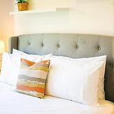 StayAU Family-Friendly Home near Deakin