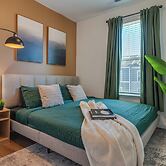 Luxe King 4BR Townhouse to Uptown CLT