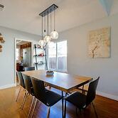 @ Marbella Lane - 4BR Home Away From Home Ldry