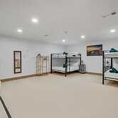 4BR 2B Home With Pool, Hot Tub, Fire Pit
