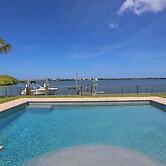 8730 Dunmore Dr