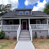 Historic Home in Downtown Greer Shop,eat & Sleep