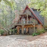 Peaceful Paradise Cabin Farmhouse With Huge Hot Tub
