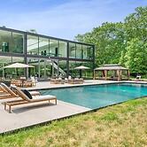 Glass House by Rove Travel Heated Pool & Hot Tub