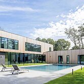 Blue Jay Villa by Rove Travel 7BR Home With Pool