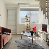 Pink Flamingo 1-BR Apartment in Larnaca