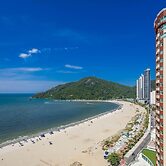 Apt With 2 Suites Beachfront in BC Eqc0801