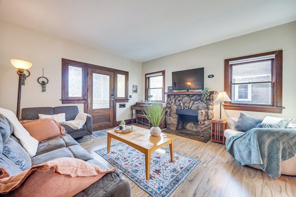 Walk to Colorado College & Dwtn! Home w/ Patio