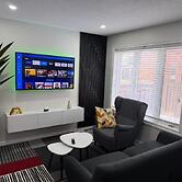 Cozy Two-level Apartment With Separate Entrance in Brampton