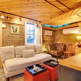 Explore CU! Unique Studio w/ Private Courtyard