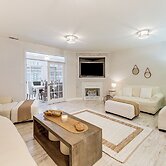 2 Mi to Bethany Beach: Townhome w/ Pool Access!
