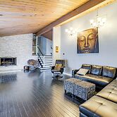 Pool, Gym & Basketball Court: Olympia Fields Home