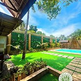 Bamboo Grove Royale by Hiverooms
