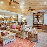 Private Hot Tub, Steps to Main St: Saluda Retreat