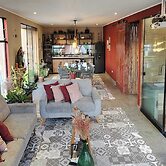 w Relaxing 3BR Country House w Pool BBQ Area