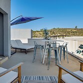 12 Mi to Dtla! Multi-level Charmer w/ Pool Access