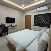 Aura Resorts