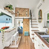 New England Tiny Home Experience: Coffee & More!