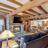 Hike, Fish & Boat Nearby! Bloomington Family Cabin
