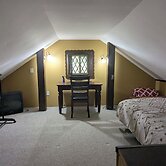 Chalet w Loft Near Sleeping Bear 2552