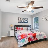 Quiet Austin Stay Near Tech