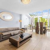 3-bed Greenhithe Retreat Garden Near Bluewater