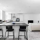Modern 2bed Apartment-ground Floor-free Parking
