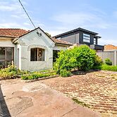 Quiet 2-bed Home in Pascoe Vale South