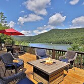 All-season Lake House Between Okemo & Killington!