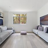Spacious 3-bed Apartment in the Heart of St Ives