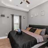 Chic 4BR Home Near AUC&DTWN