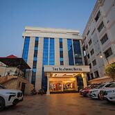THE SEASHORE HOTEL