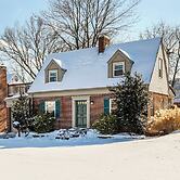 Cincy Area Bungalow w/ Deck & Yard, Pets Welcome!